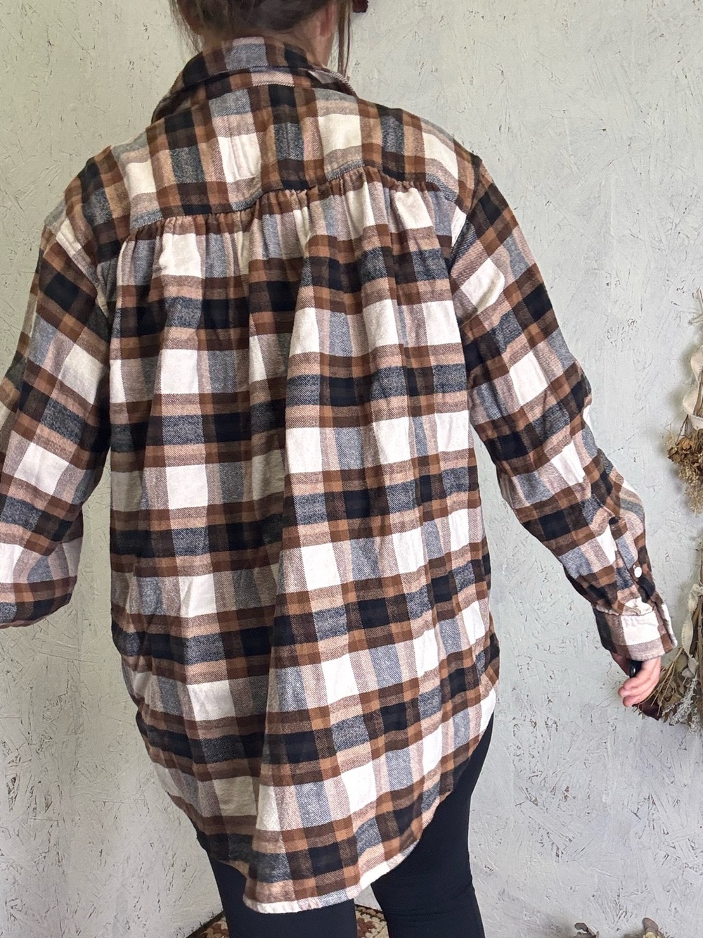 Aerie Cozy Flannel Brown Orange Oversized Button Down Size Small - Picture 3 of 6